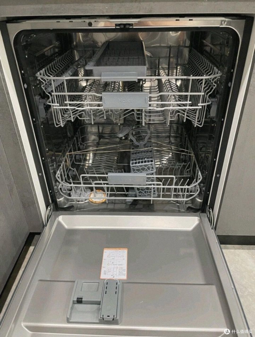 洗碗机真的是智商税嘛?看完这篇将颠覆你的认知|海尔晶彩W30洗碗深度体验分享。