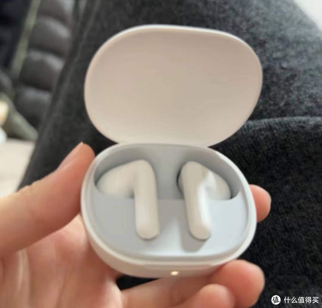 《小米Buds4青春版蓝牙耳机：音质与舒适并存的完美选择》