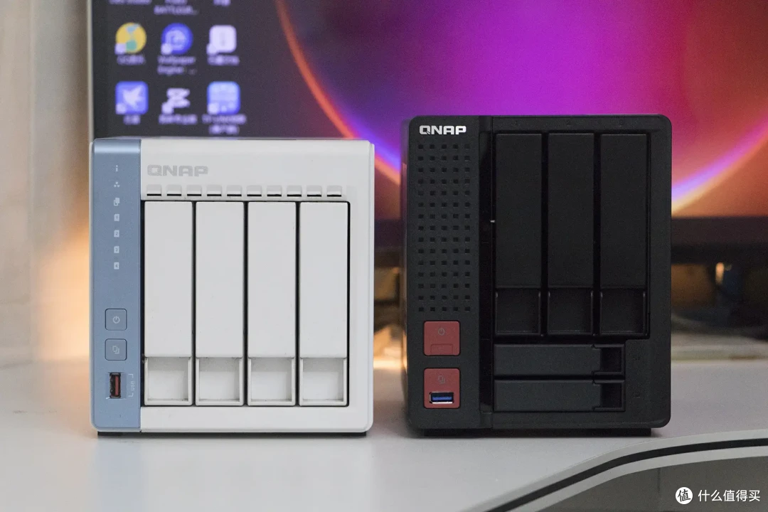 威联通NAS打造家用All in One,实现NAS+软路由OpenWRT+虚拟机+影音服务器,一机多用/威联通TS-564开箱