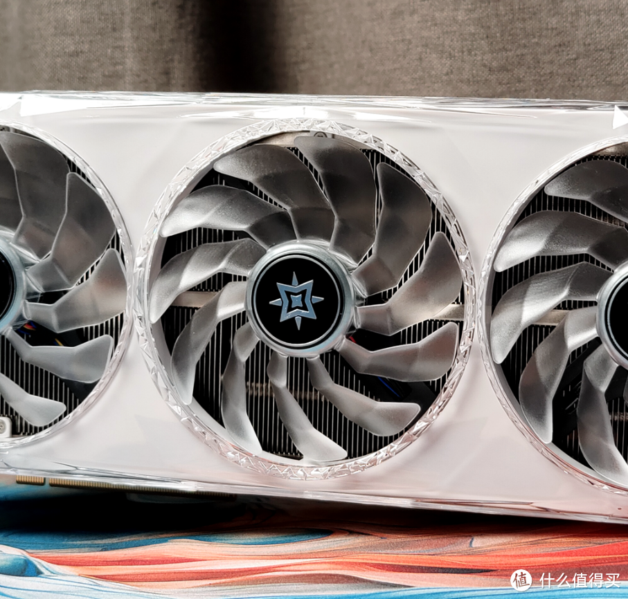 星曜璀璨,性能满满 - 影驰 GeForce RTX 4080 星曜OC显卡装机实测