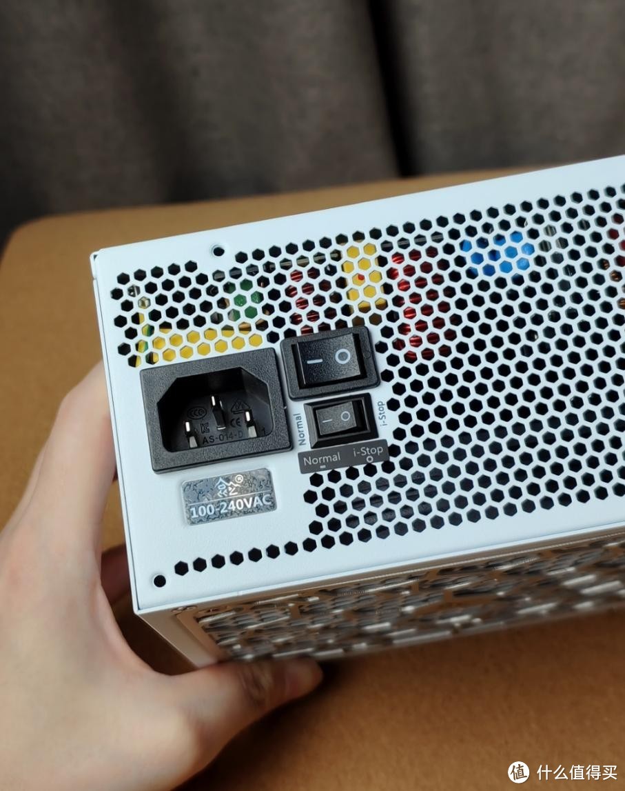 星曜璀璨,性能满满 - 影驰 GeForce RTX 4080 星曜OC显卡装机实测