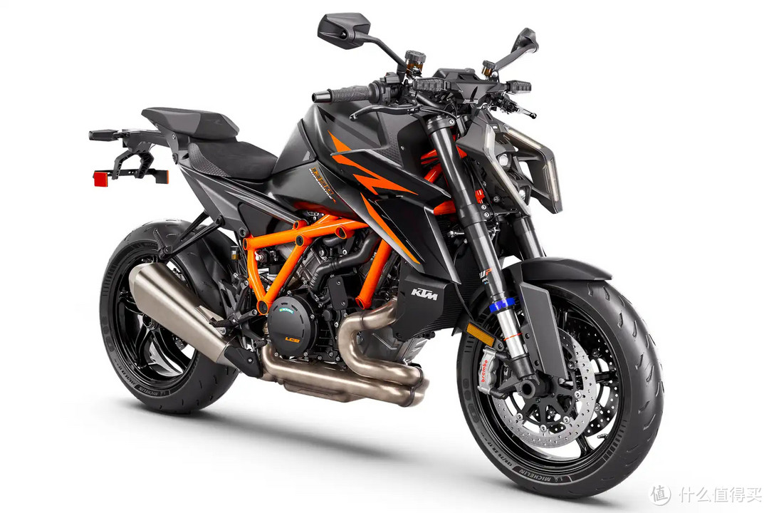 摩托资讯 篇二十五:ktm 1390 super duke r evo:全新霸气来袭!