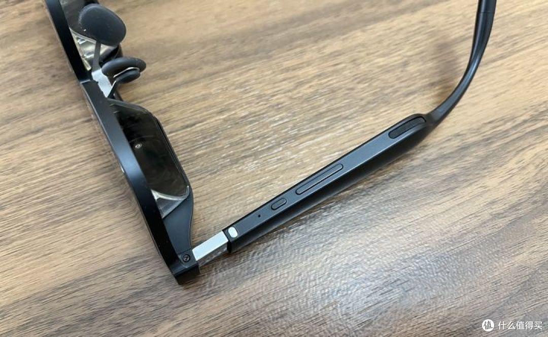 AR眼镜和投影仪到底怎么选?AR眼镜是智商税吗?用XREAL观影玩switch体验怎么样?