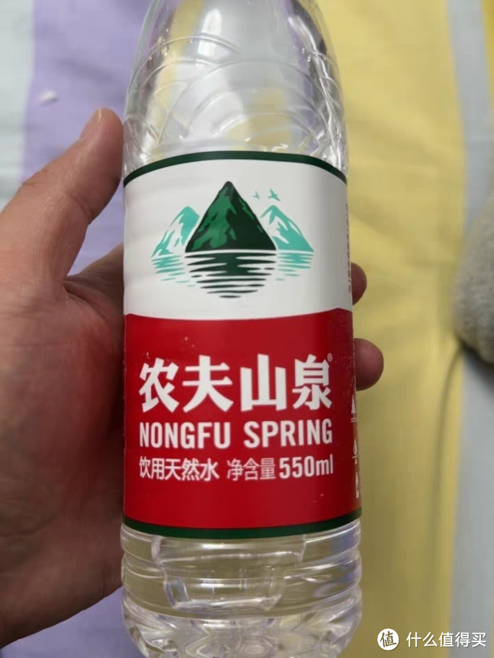 农夫山泉，伴你度过每一刻