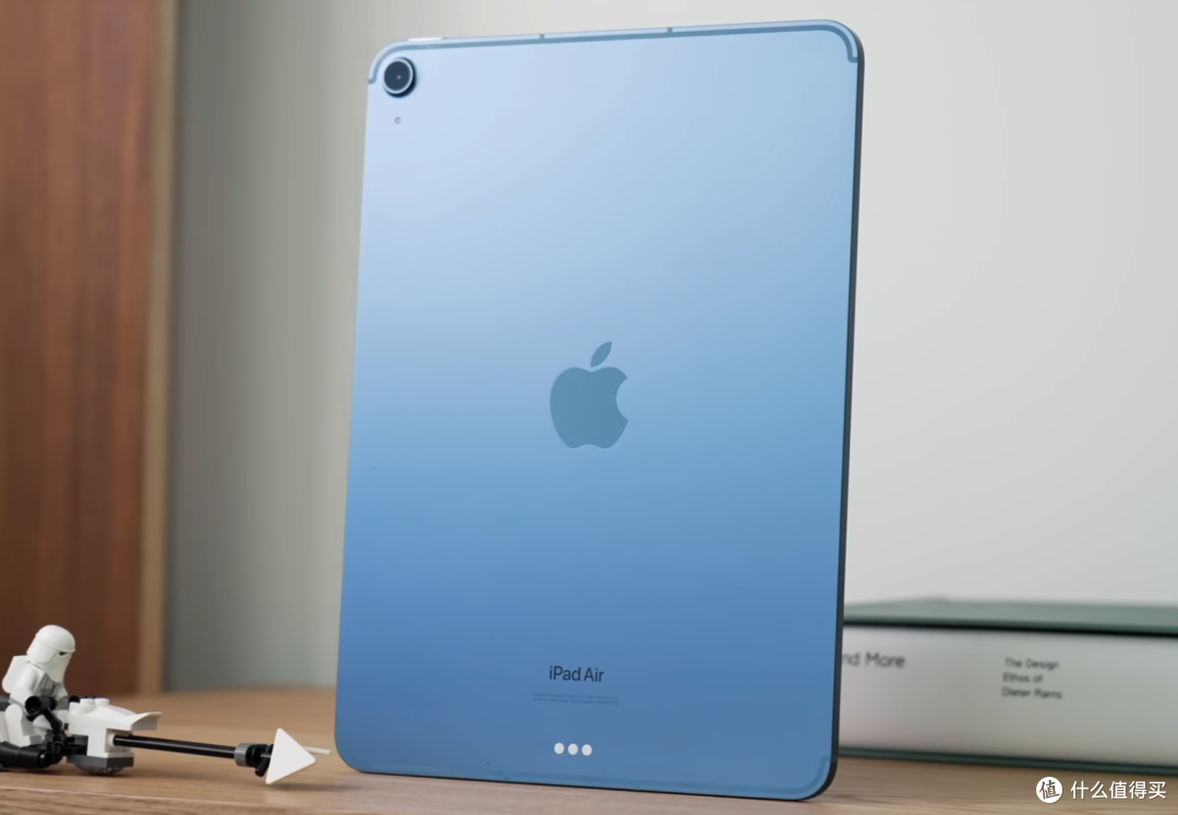 iPadAir降1100元,11英寸+M1芯片,能用六七年的时间