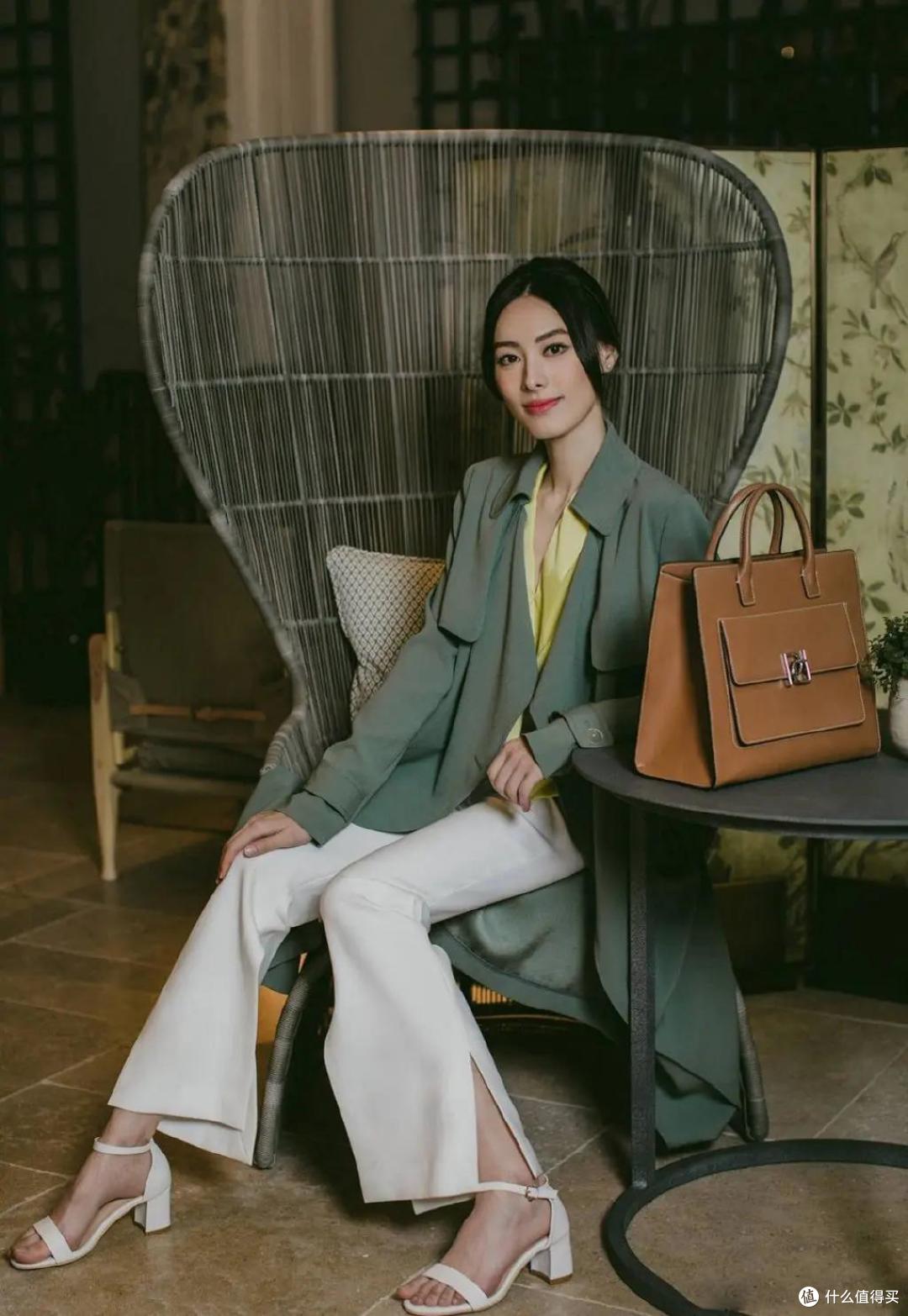 娱乐圈明星故事 篇九十五:梁洛施生三个儿子分得5亿离开,李泽楷跟港姐