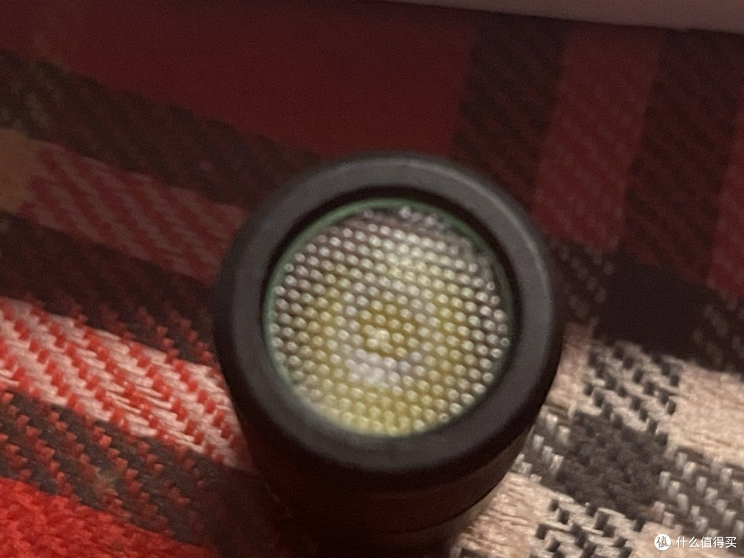 雷明🐰Edc01对比几个低端网红手电感受