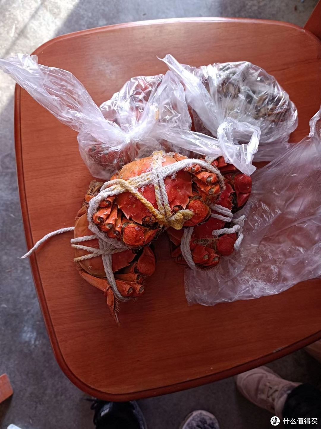 4两重的螃蟹吃起来就是爽！