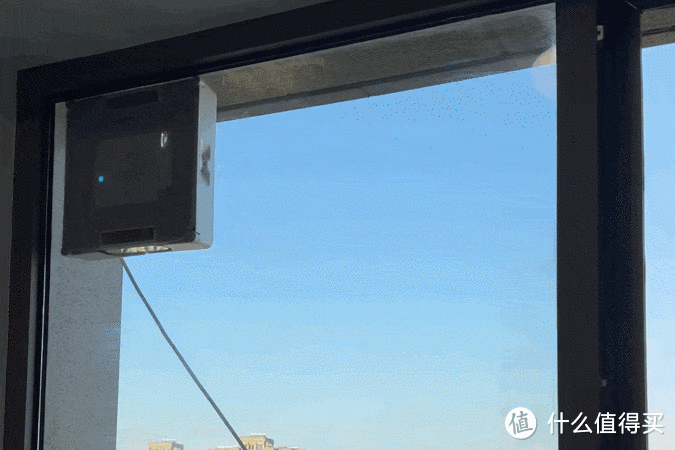 基站供电，一键收纳，实现擦窗自由！科沃斯窗宝W2 PRO擦窗机器人首发评测