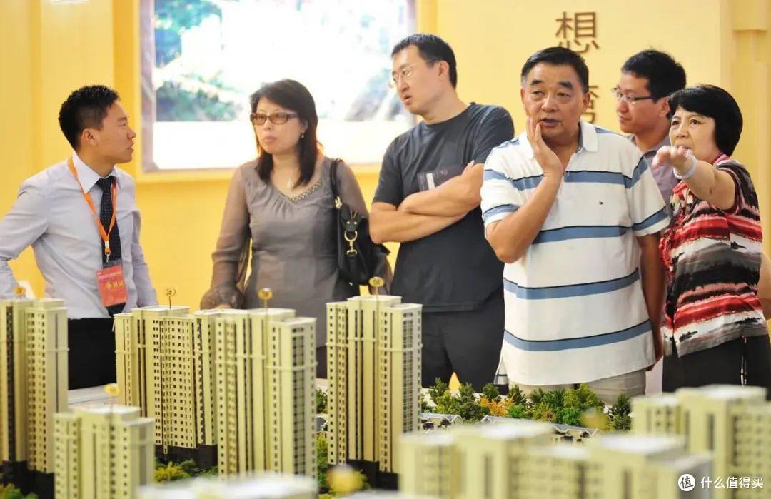 “60万存款没房子”和“100万房子没存款”,谁的日子过得更好?