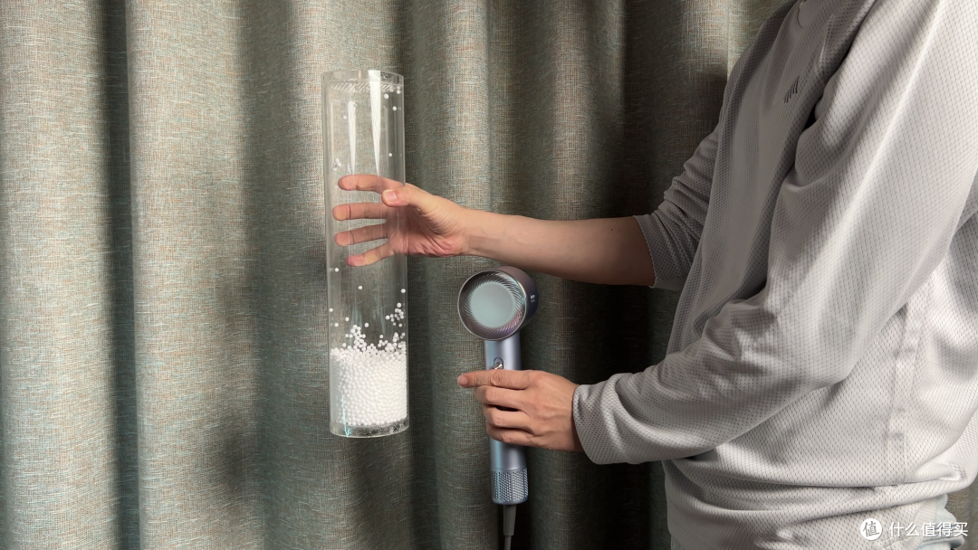 护发吹风机应该怎么选？等离子护发效果到底如何？四款国产热销护发吹风机横评，你想买的都在这里