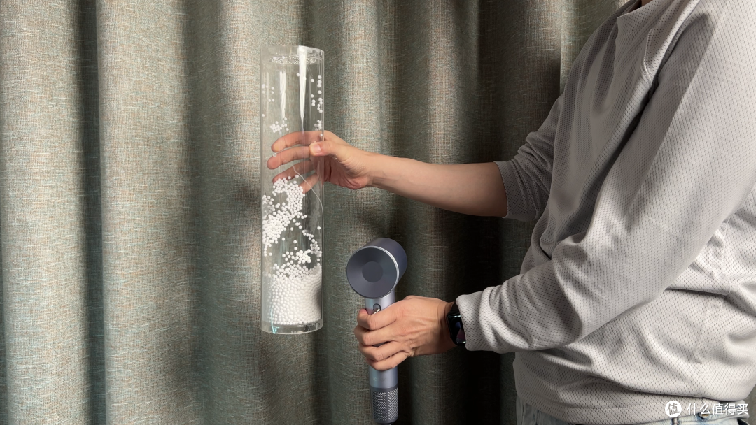 护发吹风机应该怎么选？等离子护发效果到底如何？四款国产热销护发吹风机横评，你想买的都在这里