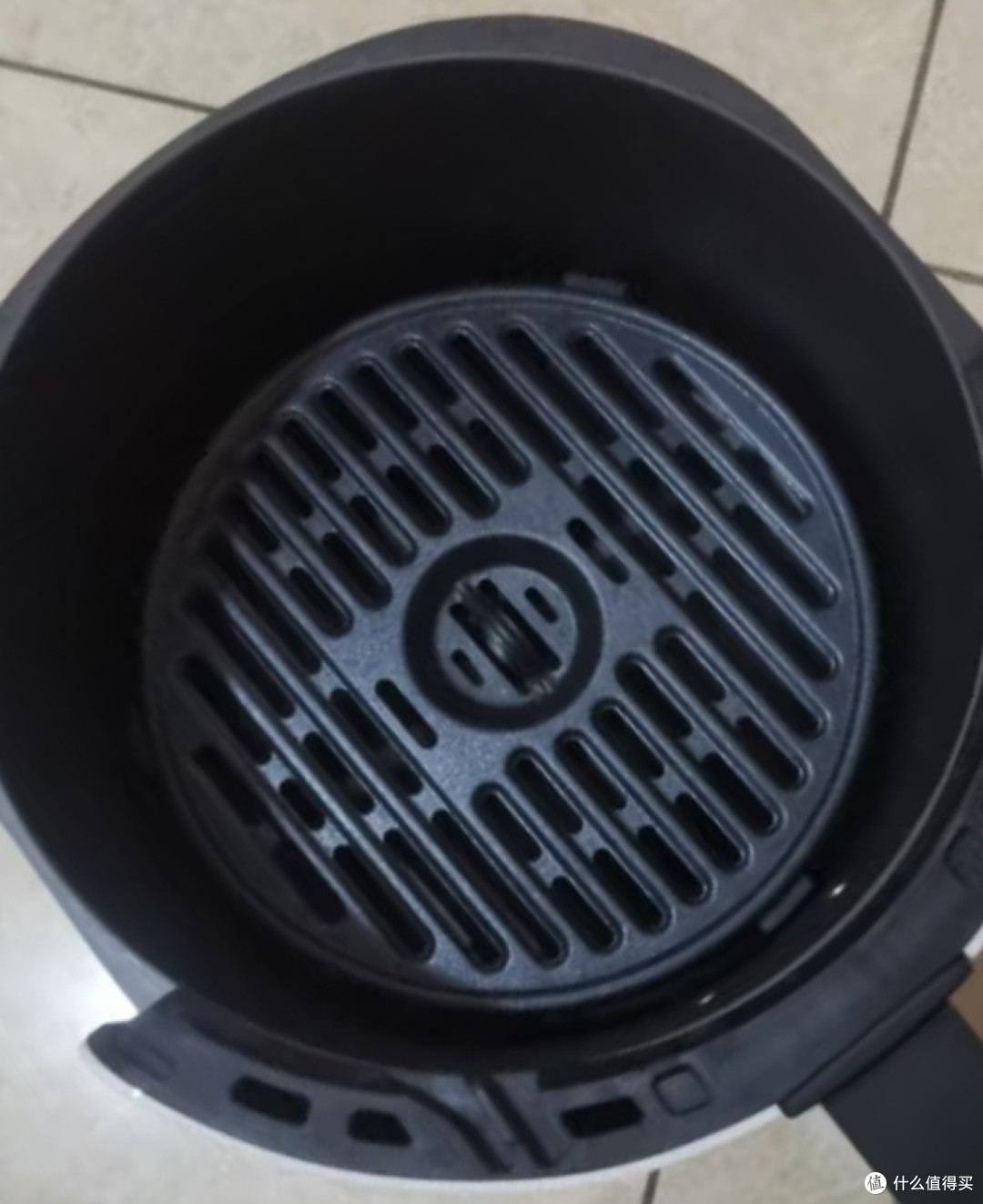 美的(Midea)空气炸锅 免翻面 家用大容量 4.7L 炸烤箱一体 精准控温 不沾易洗 不用翻面