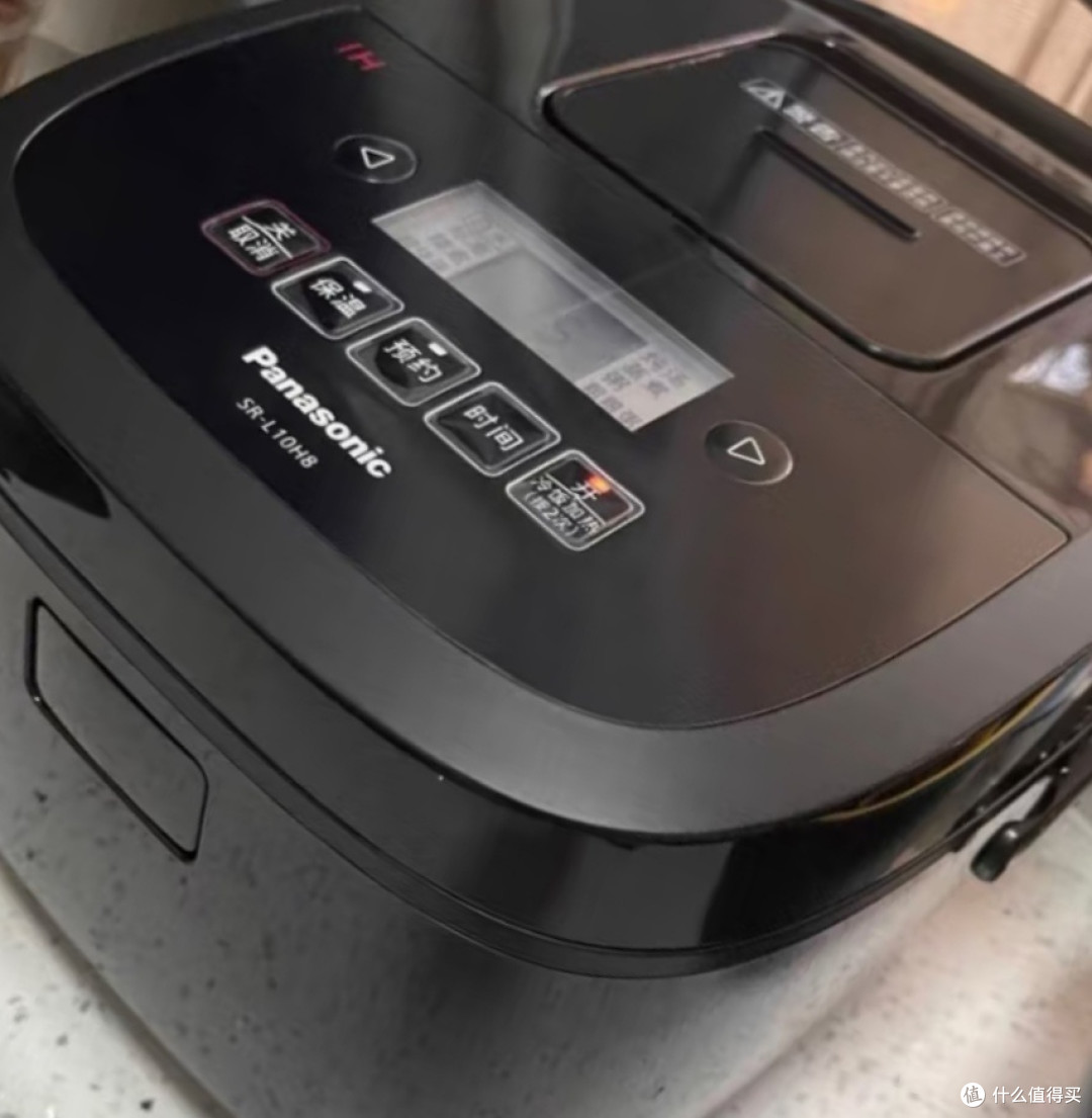 松下(Panasonic)寓颜系列 3L电饭煲 IH家用电饭锅 备长炭铜釜 24H智能双预约 SR-L10H8