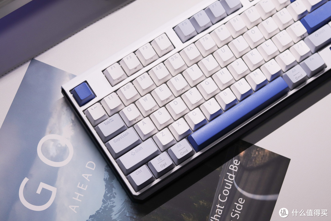 杜伽K615W机械键盘：97键配列支持热拔插，实用与美学的完美结合