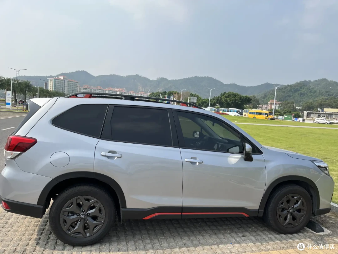 斯巴鲁FORESTER:一流的操控,更安全的驾驶体验