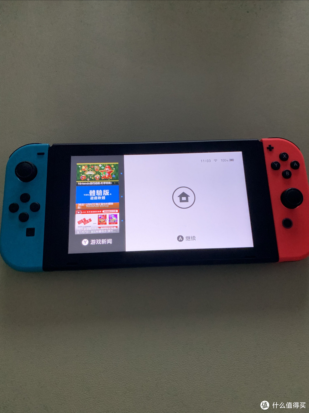 (Switch主机全球销量遥遥领先)双旦送给家人一台switch游戏机,一起玩游戏,度过快乐时光。