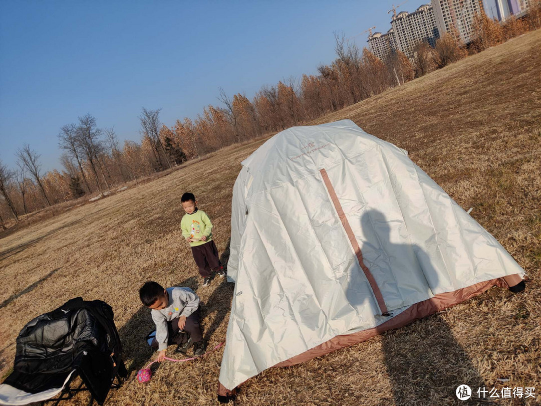 露营、郊游必备好物：一宿自动充气帐篷、睡垫，傻瓜式操作，体验更舒心