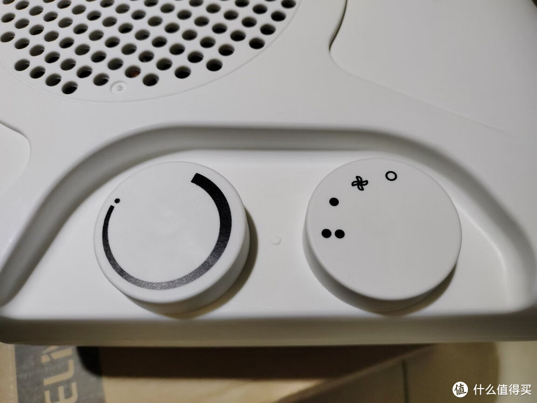 美菱MDN-RN05T取暖器:速热、立卧两用的冬日温暖之选