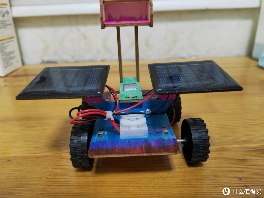 给孩子的圣诞节礼物|DIY太阳能小车，没电也会跑