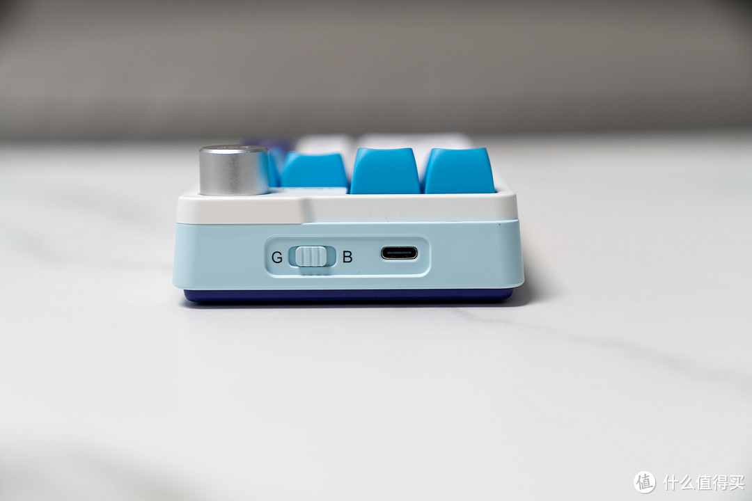 珂芝K20小键盘，颜值和性价比兼具的数字键盘