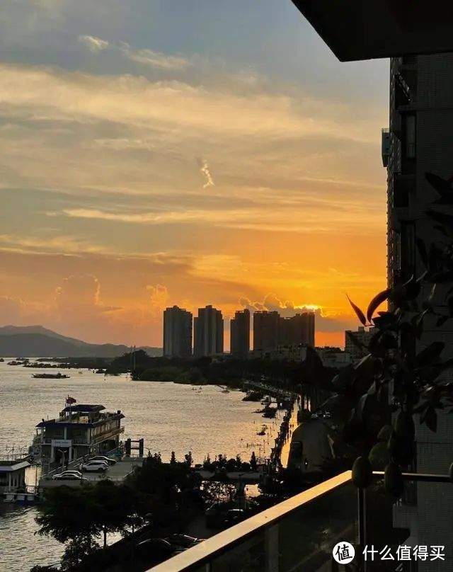 同一个小区,为何“边户”总卖不掉?老一辈人一语道破,的确无奈