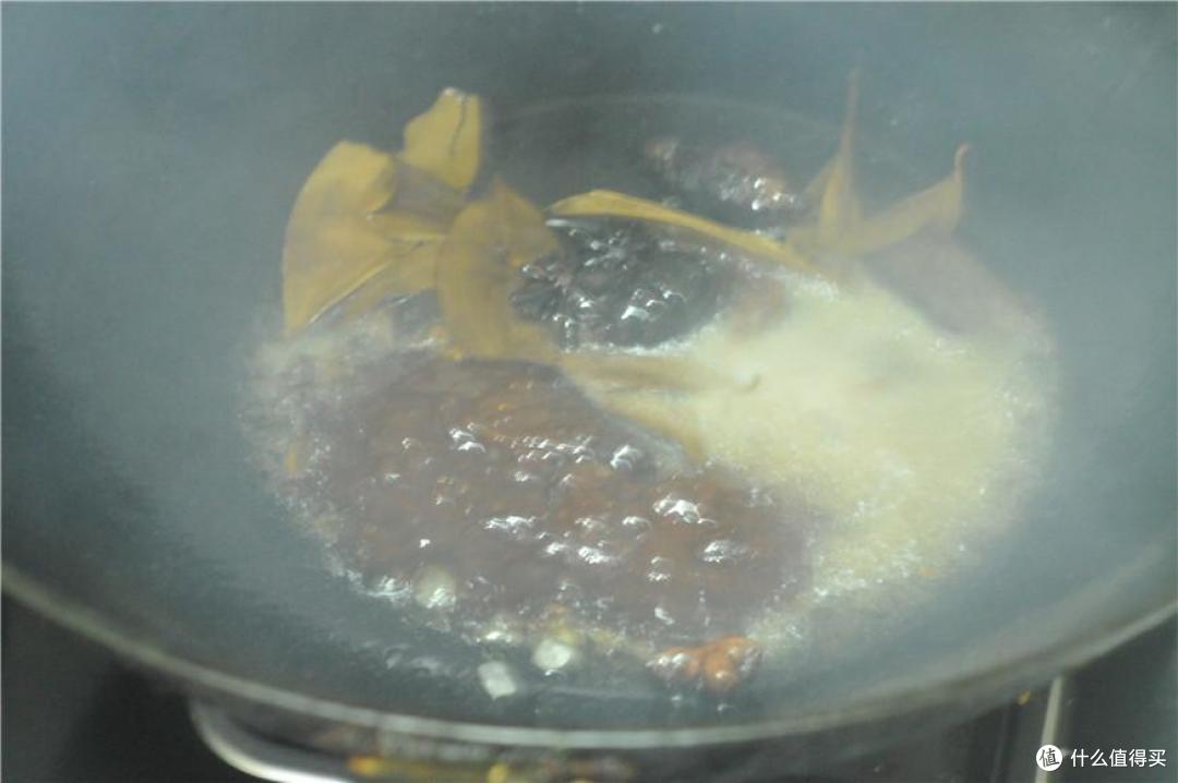 做羊肉火锅,别直接下锅!多加这“1步”,汤浓肉香,鲜嫩无腥味