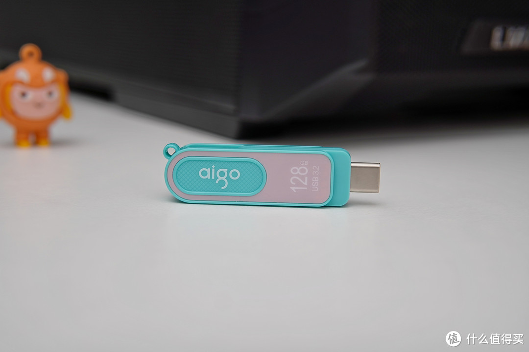 便携高速读写，硬件也能小清新——aigo U352双接口U盘 