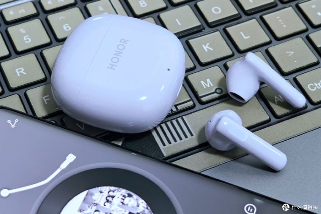 荣耀Earbuds X6:纯净音质、零感佩戴、超长续航