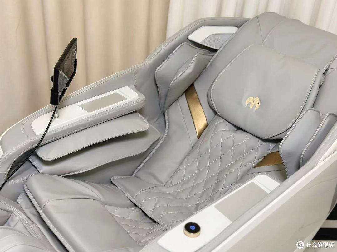 6K按摩椅带来的极致体验！内附摩摩哒M690拆机实测。