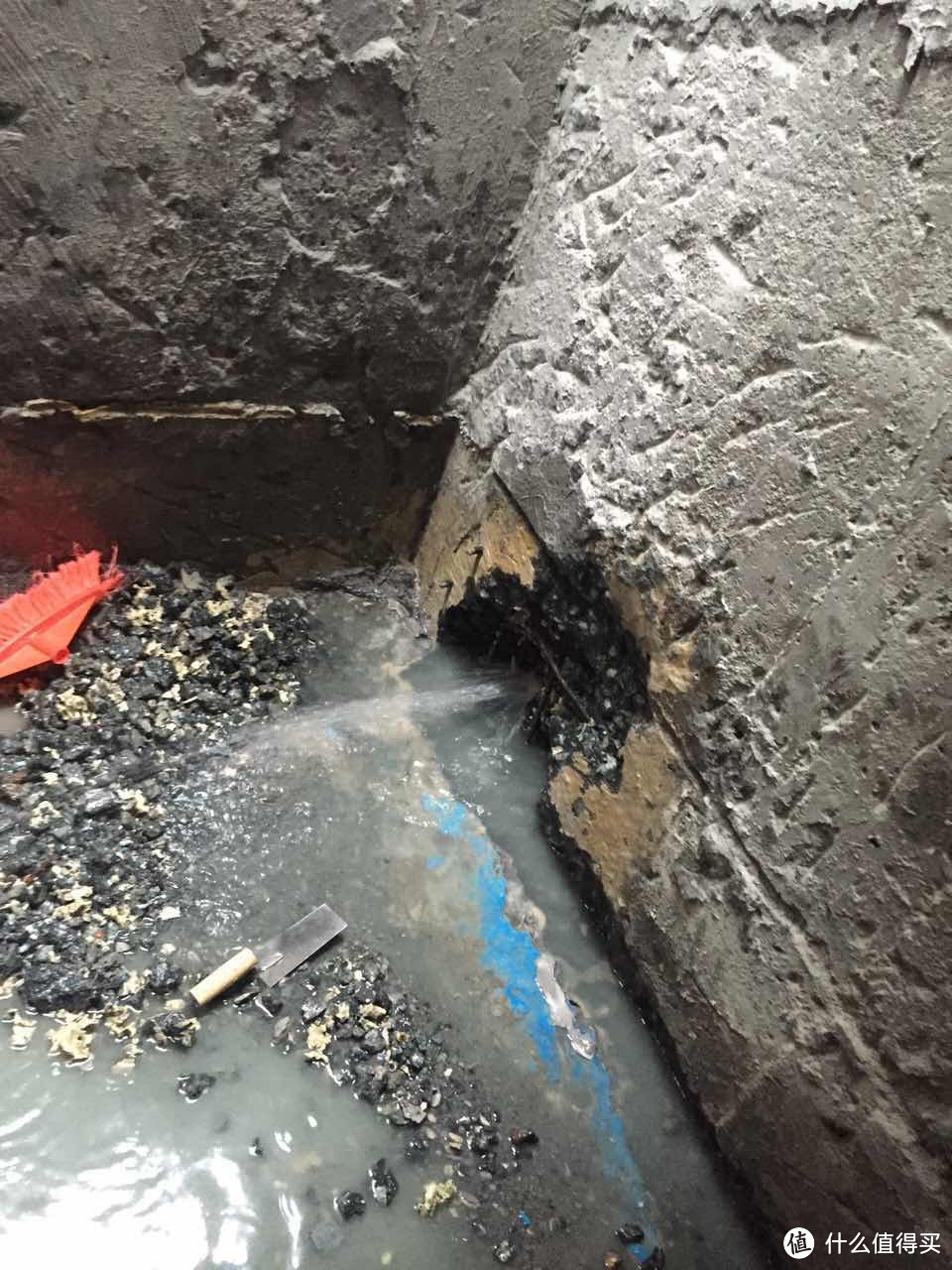 防水日报：地下室漏水先堵漏，渗水就做防潮