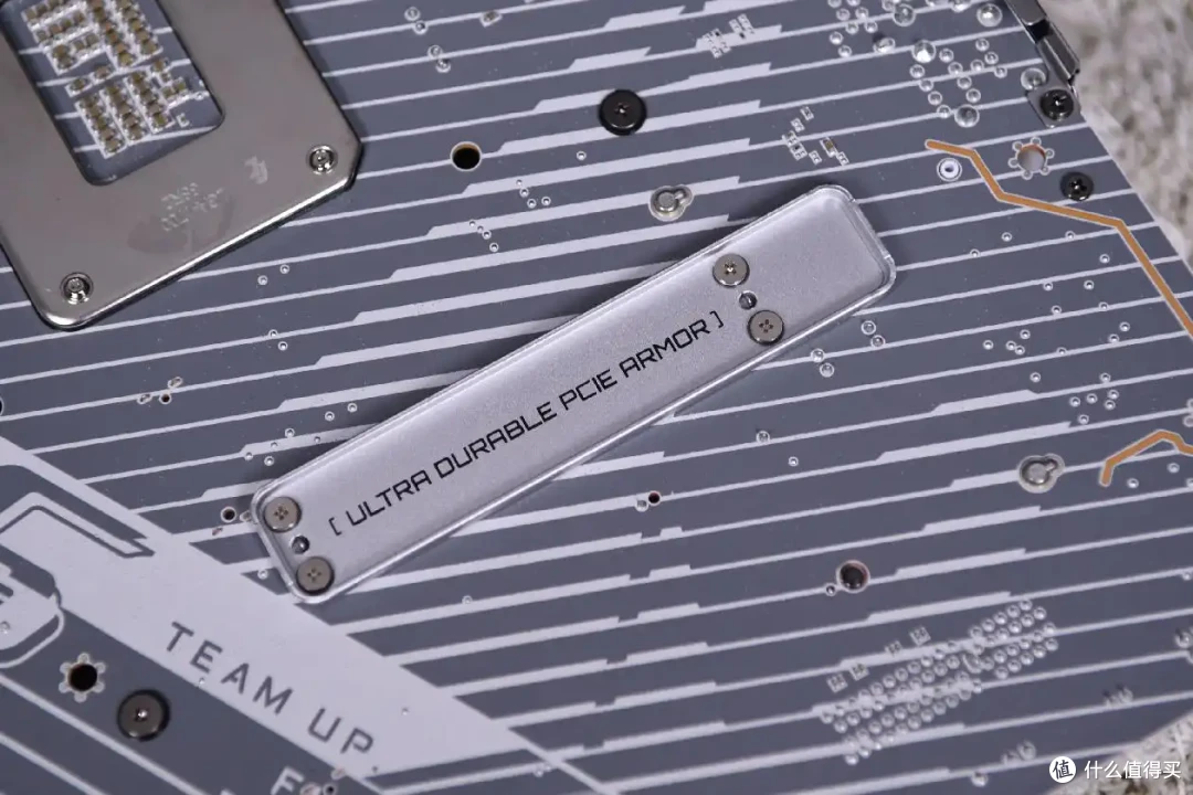 白色装机好选!技嘉B760M冰雕X主板实测