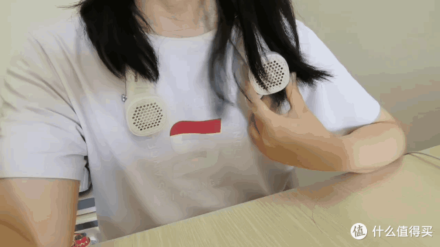 哪些室外降温神器值得推荐？挂脖风扇、手持风扇、桌面风扇哪种好？大宇、几素等6款好用的挂脖风扇推荐
