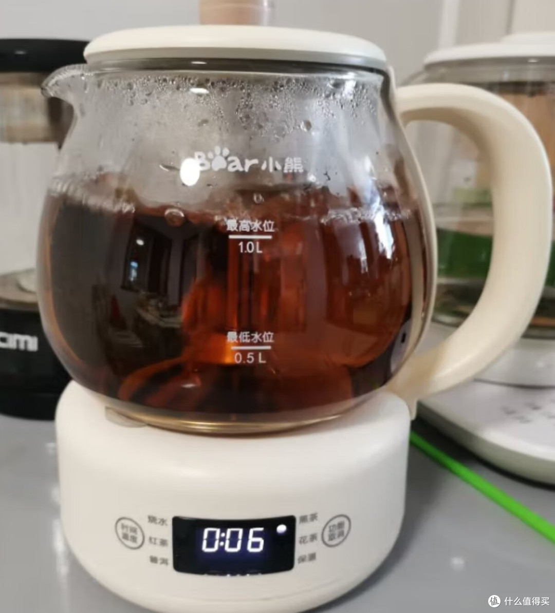 喷泉蒸淋技术:小熊ZCQ-A10W5如何释放茶香新体验?