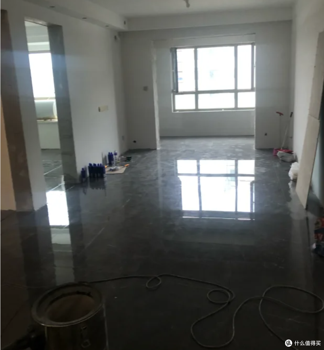 入住新家后，才发现客厅的这5个“翻车设计”，花钱买了大教训