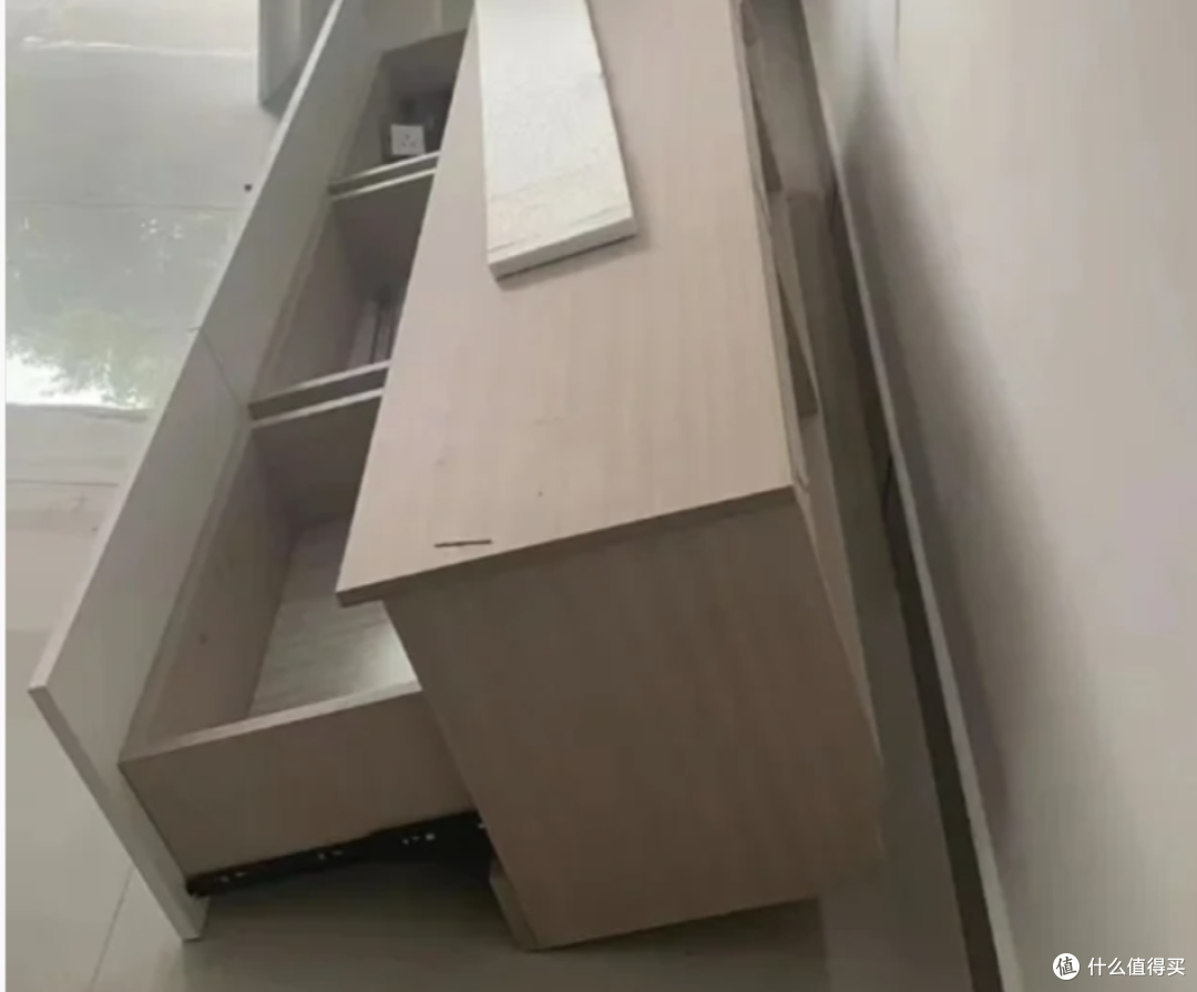 入住新家后，才发现客厅的这5个“翻车设计”，花钱买了大教训