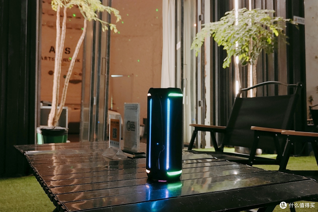 将便携与澎湃有机融合,户外好声音就用雷登X30