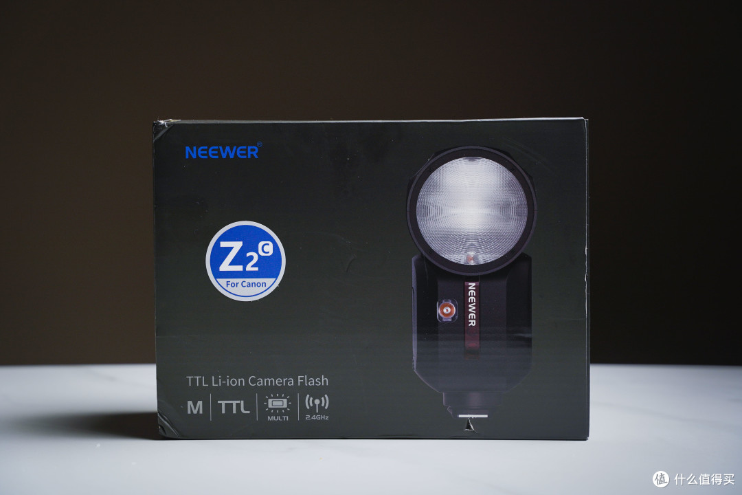 先别着急买镜头,这支NEEWER Z2C圆形闪光灯帮你省钱