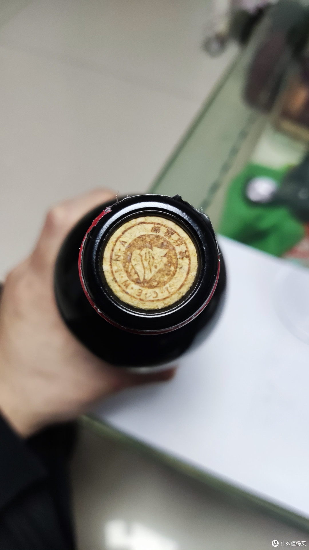为国产红酒点赞-爱丝维娜松鹤红赤霞珠