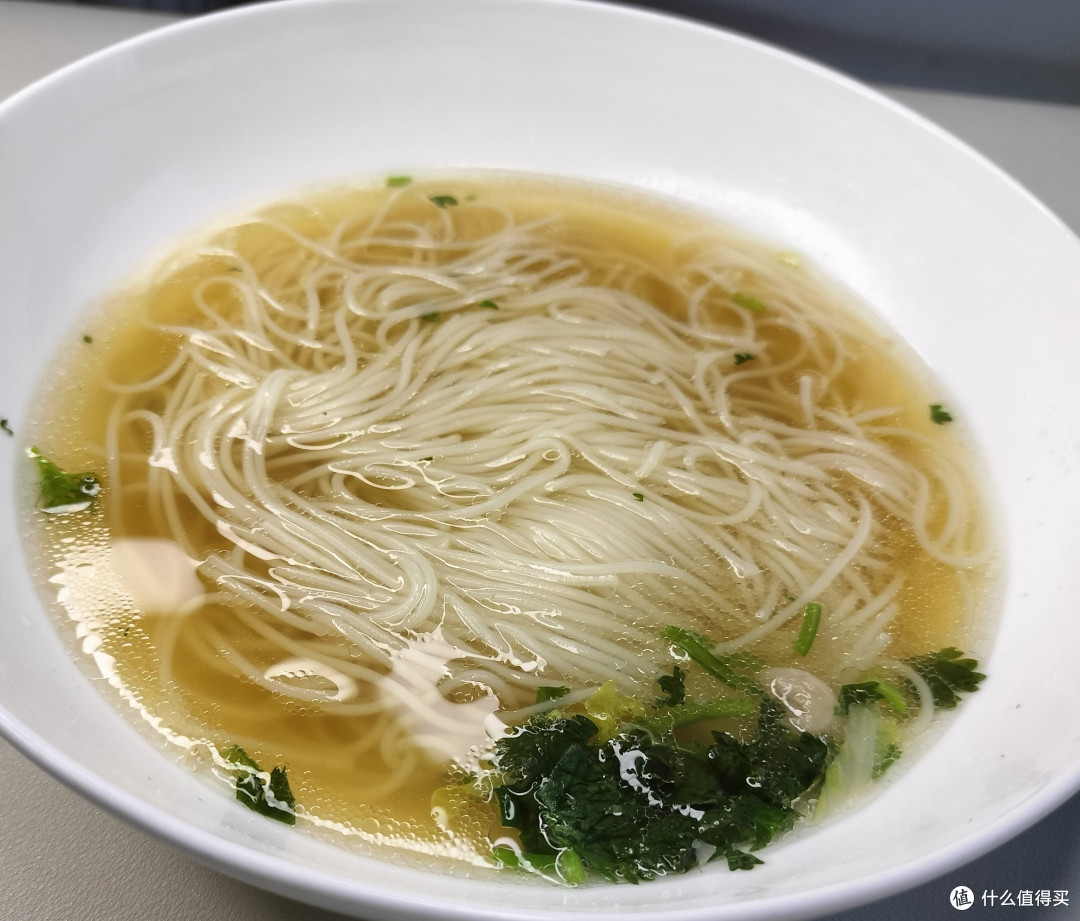 无限回购||面条必选鲁花六艺活性银丝1.0