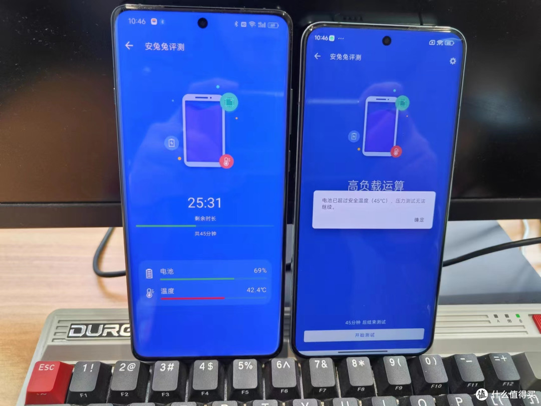 终于找到小米打游戏为什么卡了,小米14pro对比一加12散热,完败!