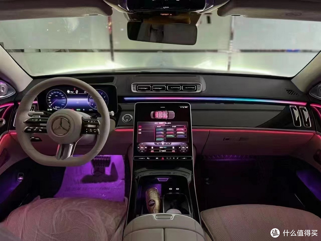 22款奔驰S450L升级主动式氛围灯 效果分享