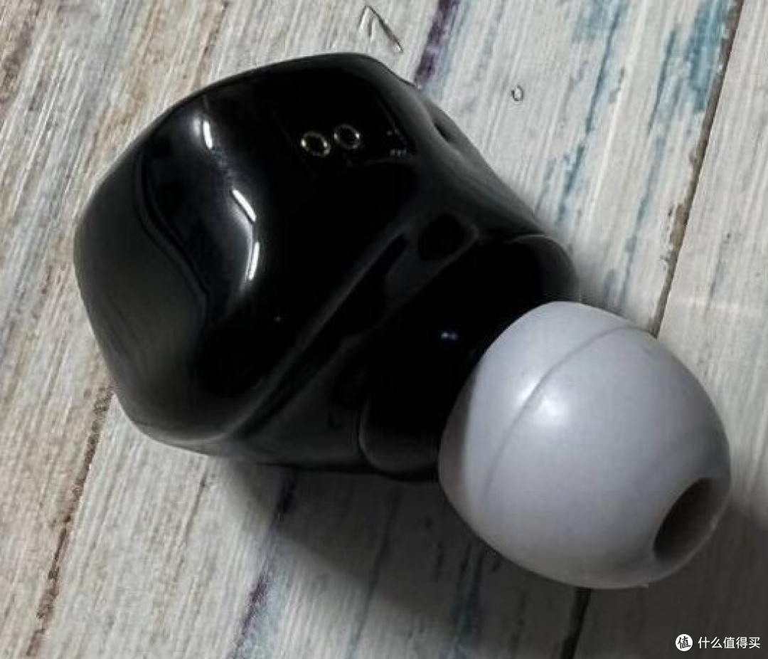 图4 MOMO单边单元（为了适配耳朵换了套）