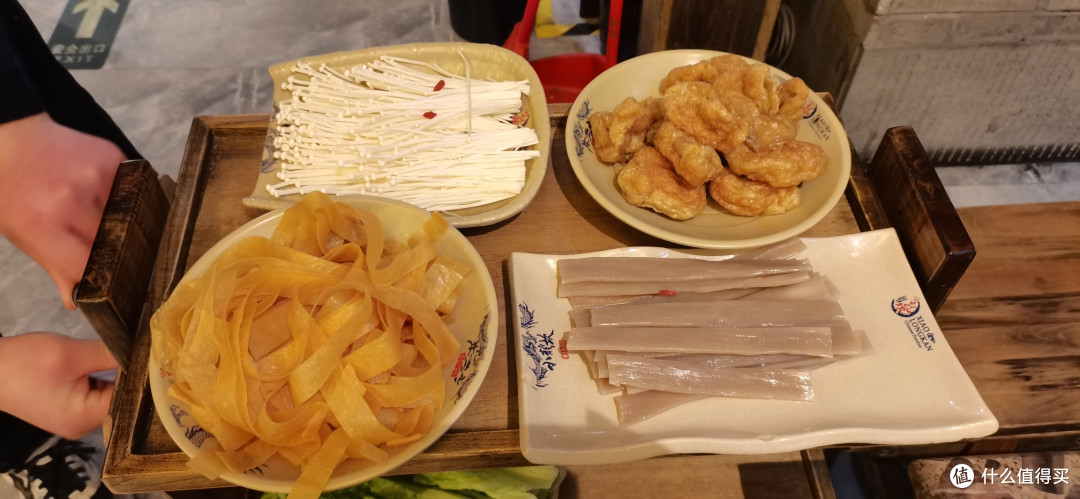 小龙坎火锅涮起来
