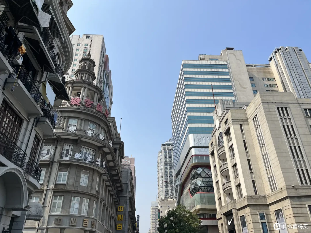 两个人的周末行：登黄鹤楼，看长江日落，品热干面