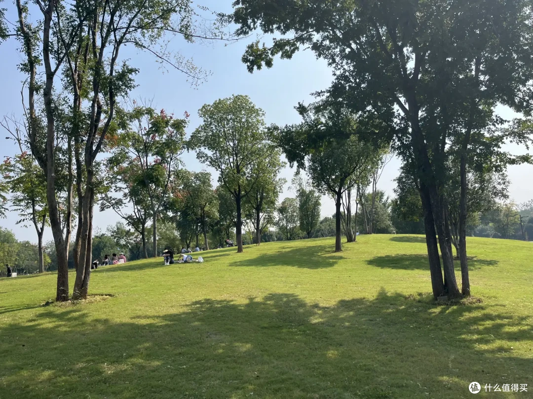 两个人的周末行：登黄鹤楼，看长江日落，品热干面