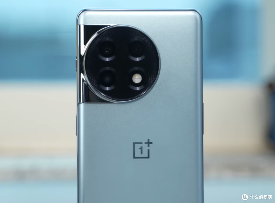 从3099元降至1952元,16G+256G+5000mAh,满血骁龙8+旗舰清仓