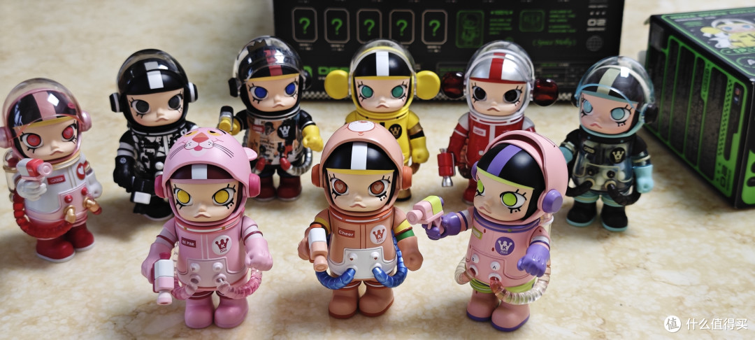 入坑塑料小玩具——泡泡玛特Molly100%二代