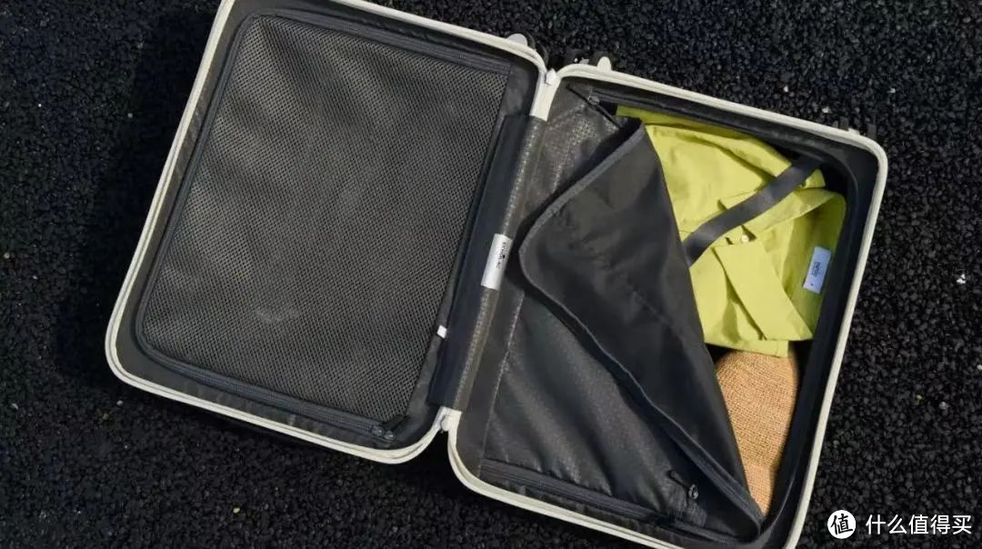 爱可乐Echolac行李箱：时尚实用，出差必备好帮手！