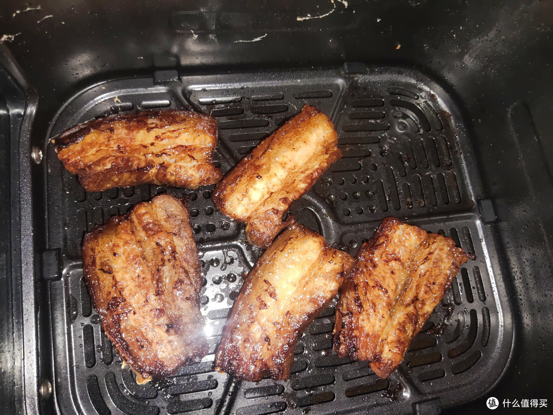 你能猜到这是做的什么黑暗料理么